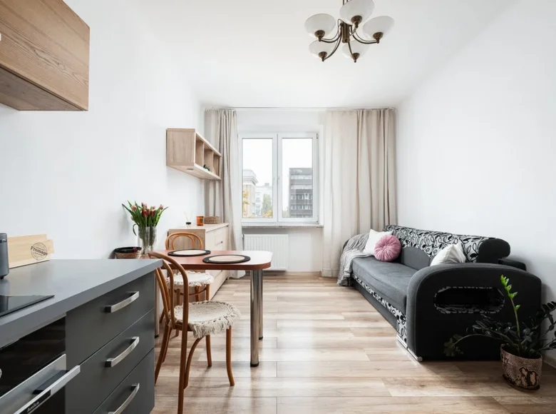 2 room apartment 37 m² Warsaw, Poland