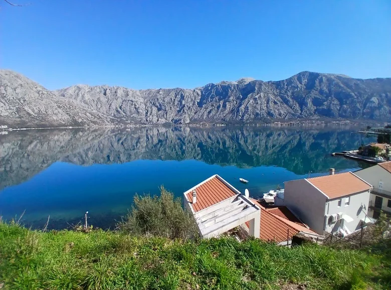 Apartment 2 200 m² Stoliv, Montenegro