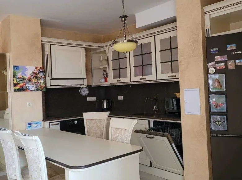 3 bedroom apartment 190 m² Sveti Vlas, Bulgaria
