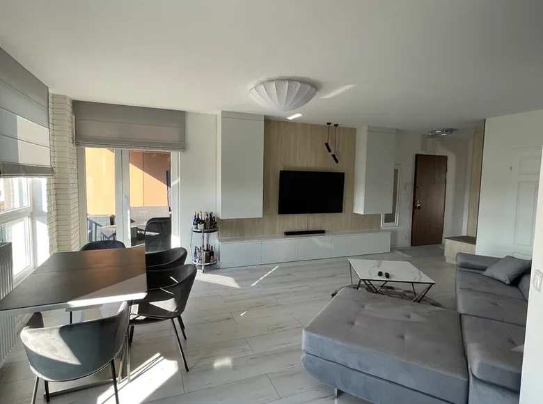 3 room apartment 80 m² in Warsaw, Poland
