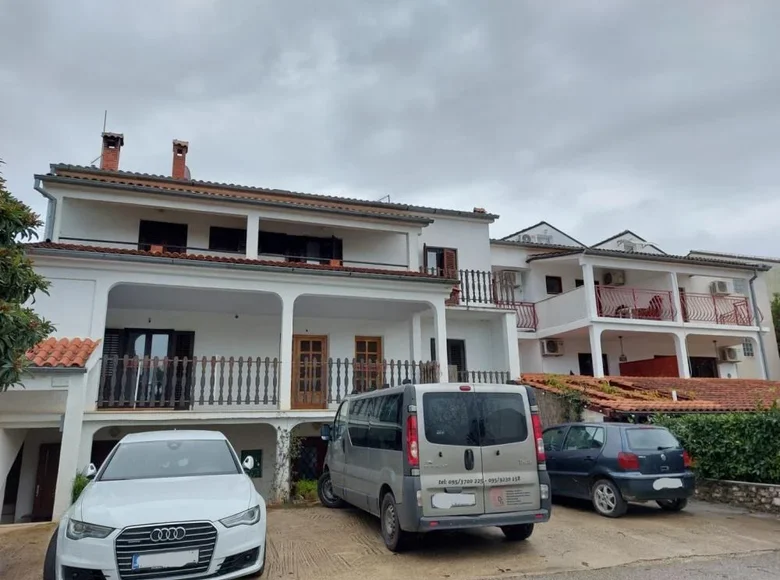 Hotel 1 200 m² en Roviño, Croacia