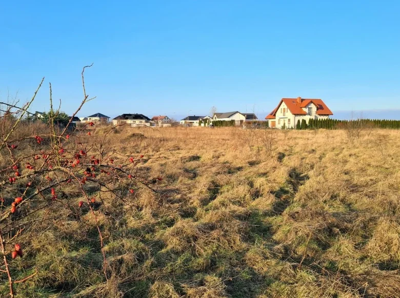 Land 1 900 m² Lusowko, Poland