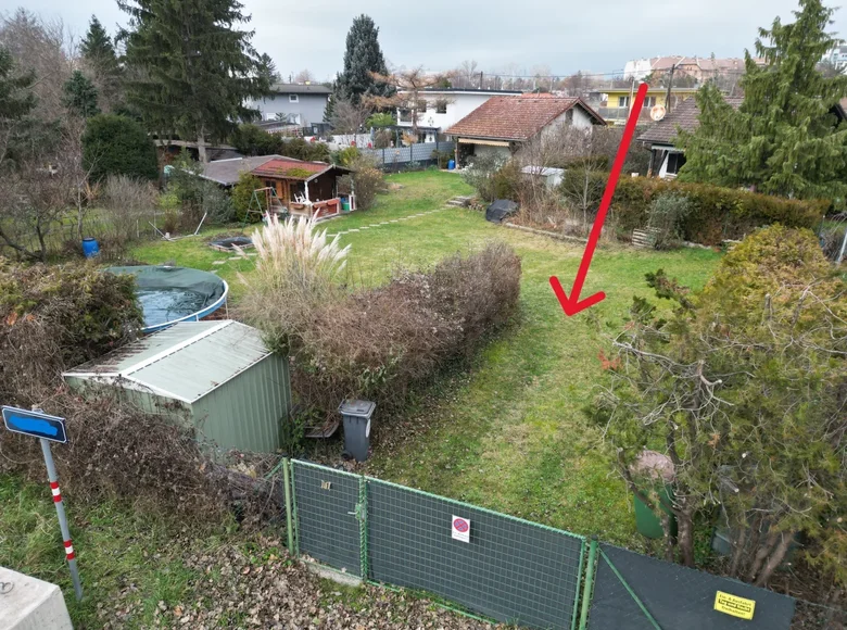 Land 390 m² Vienna, Austria