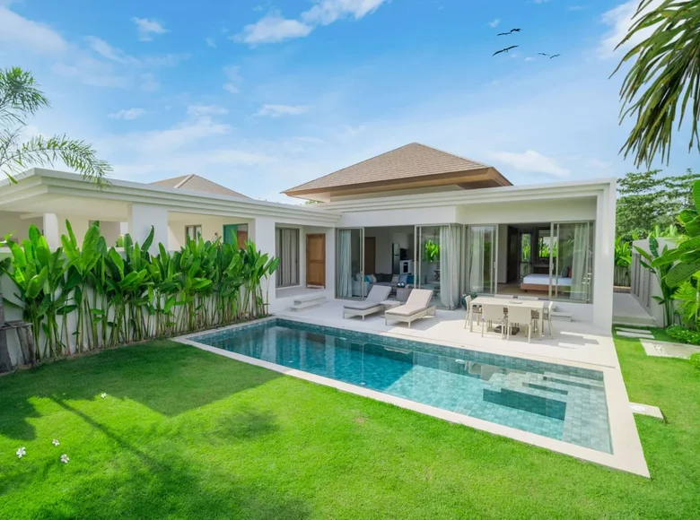 3 bedroom villa 284 m² Choeng Thale, Thailand