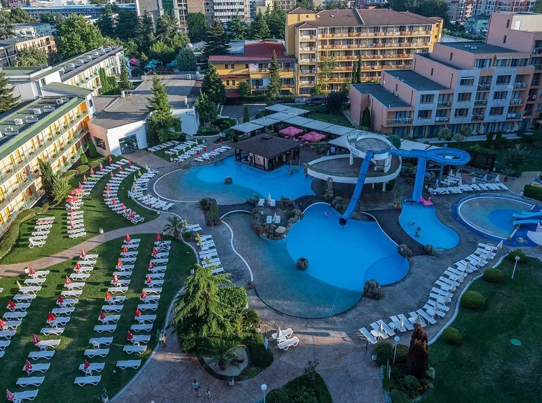 2 bedroom apartment 122 m² Nesebar, Bulgaria