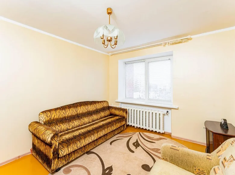 2 room apartment 53 m² Maladzyechna, Belarus