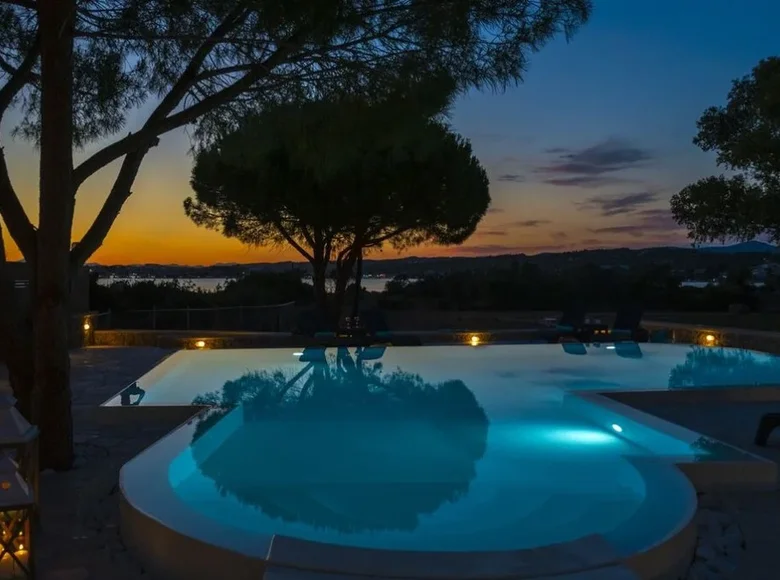Villa de 4 dormitorios 270 m² Municipality of Ermionida, Grecia