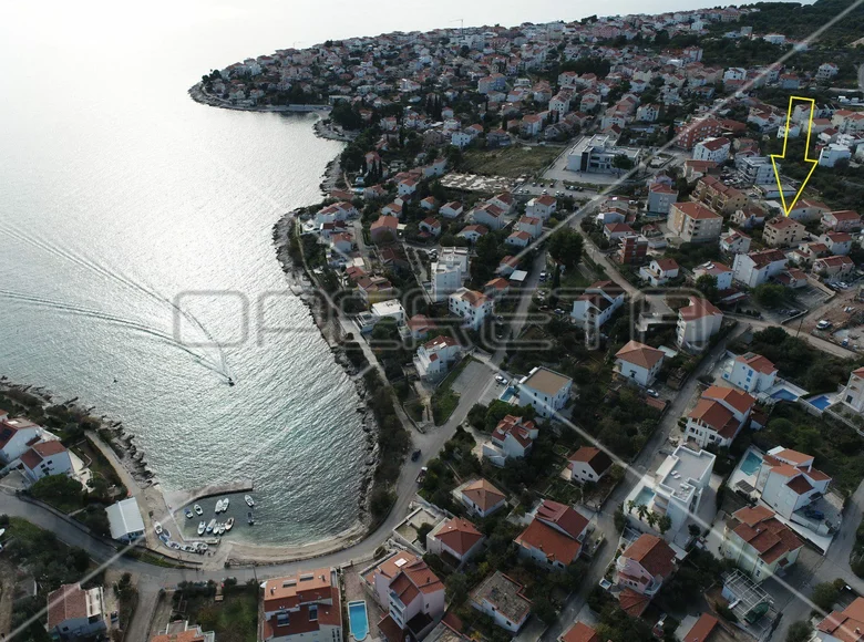 8 room house 306 m² Okrug Gornji, Croatia