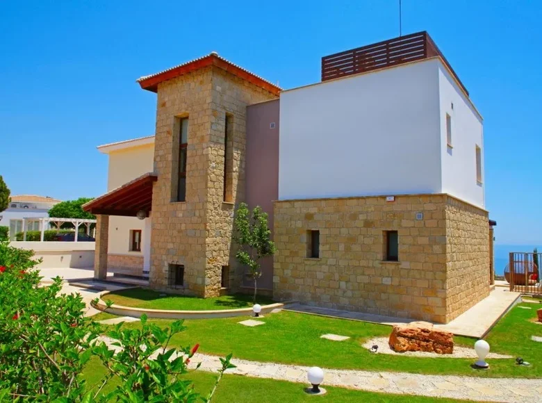 5 bedroom house 432 m² Kouklia, Cyprus