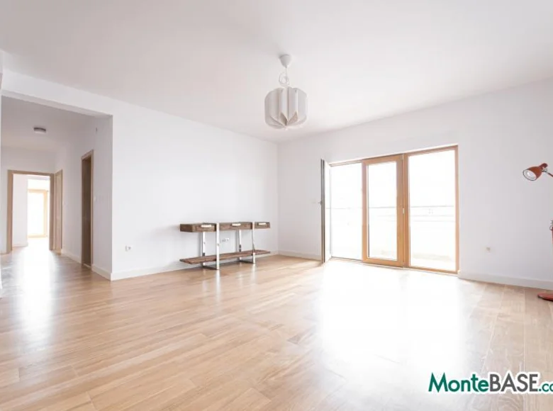 Mieszkanie 2 pokoi  Petrovac, Czarnogóra