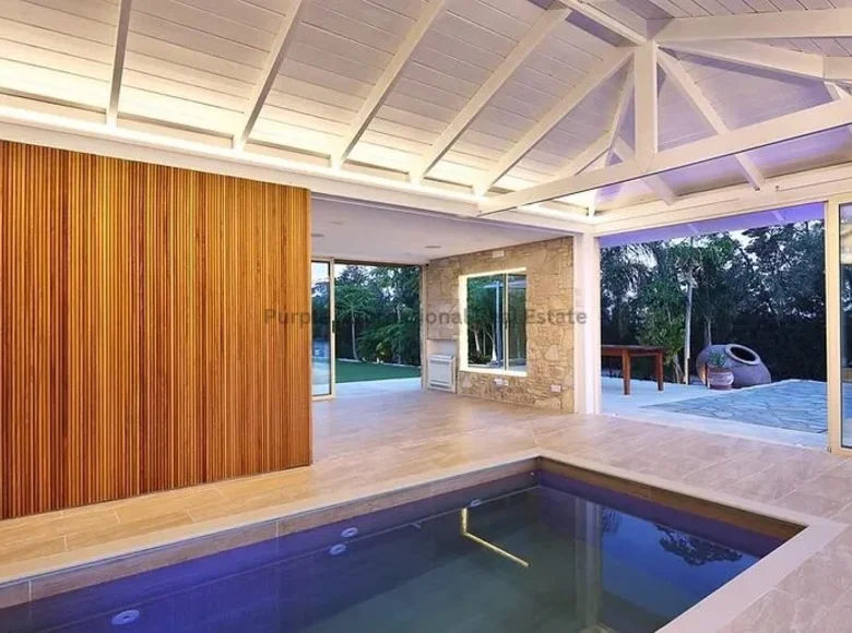5 bedroom villa 1 000 m² Parekklisia, Cyprus