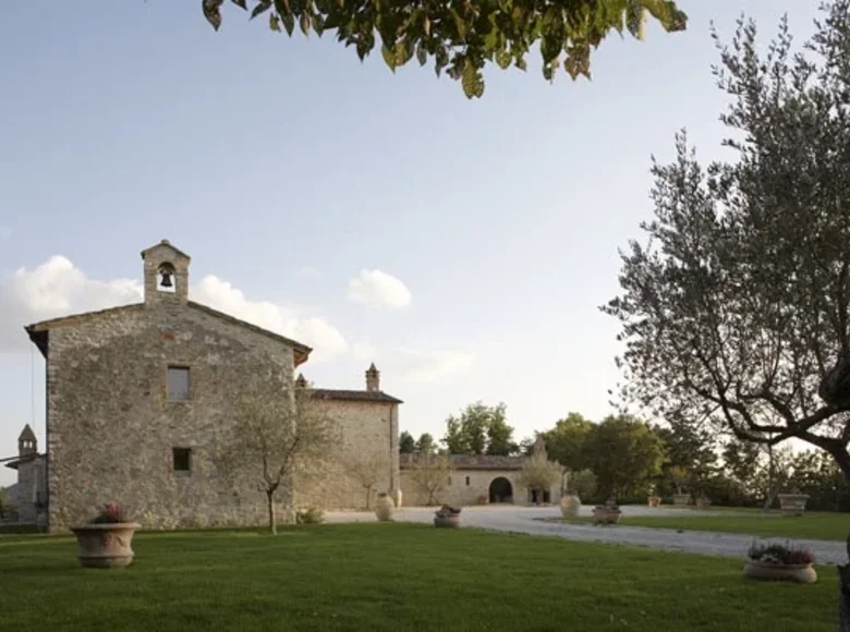 Dochodowa nieruchomość 668 m² Umbertide, Włochy