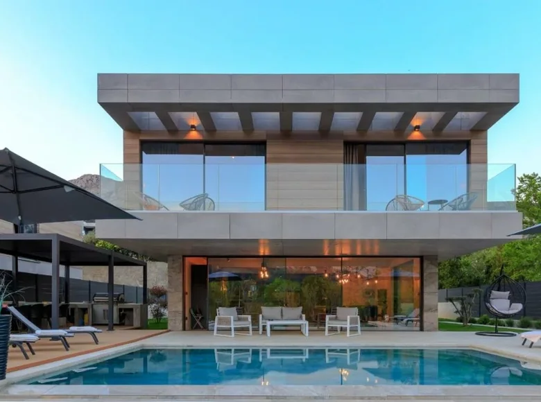 4 bedroom house 270 m² Primorje-Gorski Kotar County, Croatia