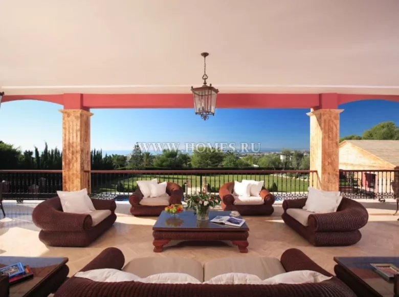 Houses and villas 8 bedrooms 2 m² in Marbella, Spain - 30353511
