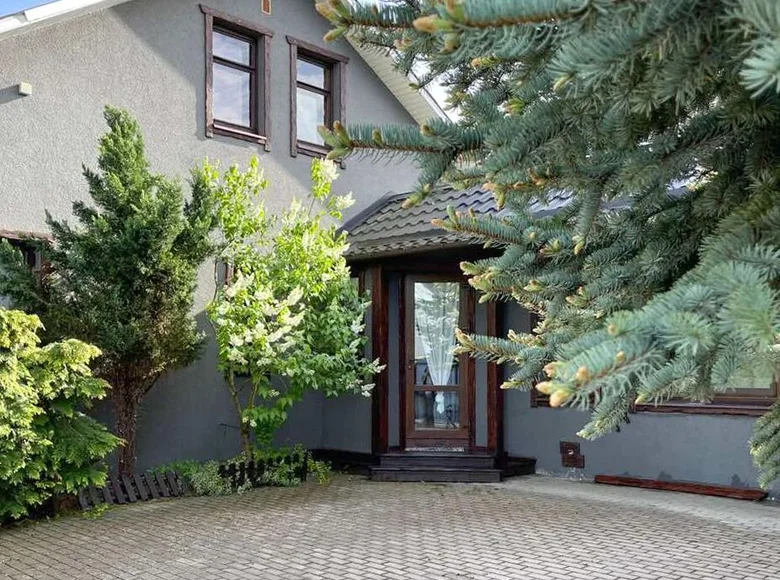 Casa 300 m² Kalodziscanski sielski Saviet, Belarús