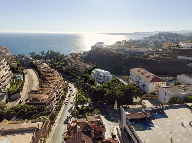 Mieszkanie 3 pokoi 143 m² Benalmadena, Hiszpania