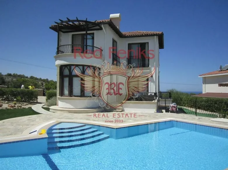 Дом 3 спальни  Платаниссос, Северный Кипр