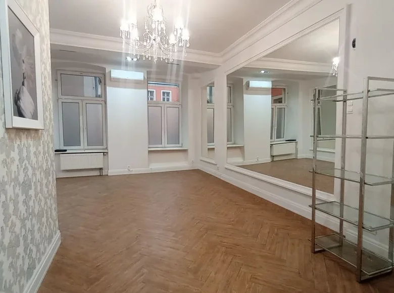 Apartment 55 m² in Zdunska Wola, Poland