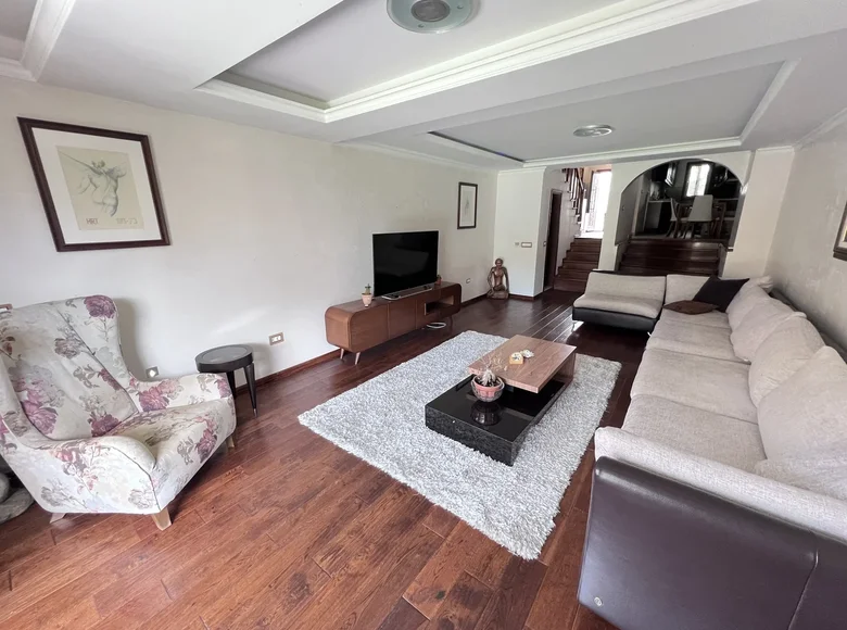 Dom 4 pokoi  w Budva, Czarnogóra