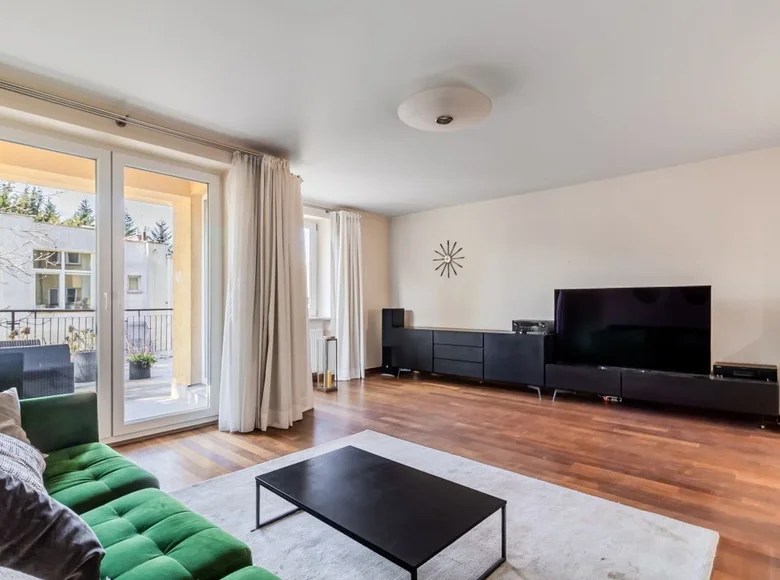 Mieszkanie 2 pokoi 78 m² Warszawa, Polska