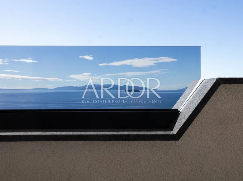 2 bedroom apartment 108 m² Grad Rijeka, Croatia