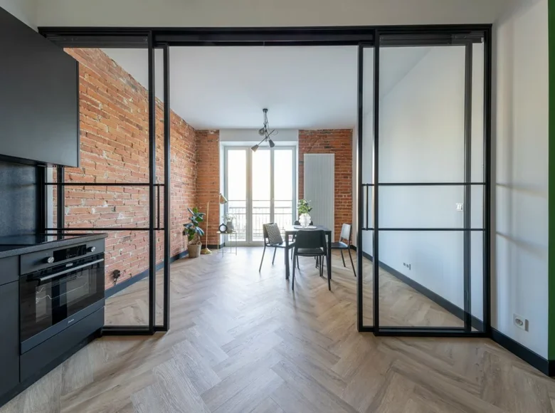 2 room apartment 40 m² in Warsaw, Poland