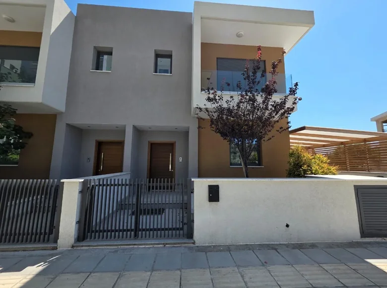 Дом 4 спальни 120 м² в Demos Agiou Athanasiou, Кипр