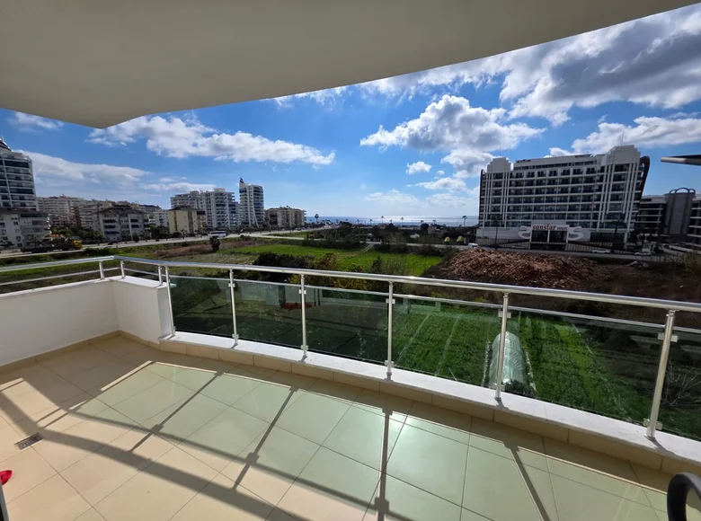 Mieszkanie 3 pokoi  Kestel, Turcja