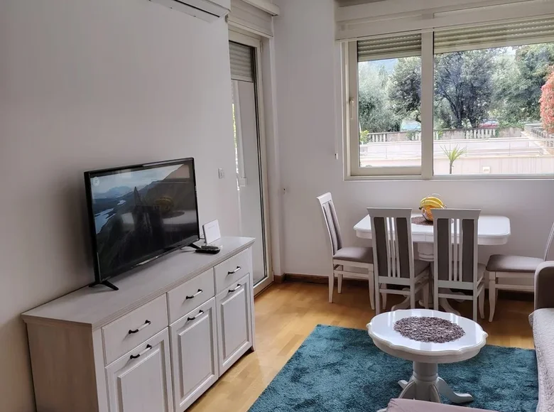 1 bedroom apartment 42 m² in Budva, Montenegro