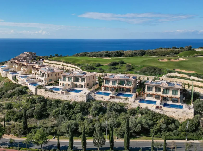 Maison de ville 2 chambres 177 m² Kamares, Chypre