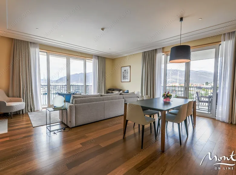 Mieszkanie 2 pokoi 143 m² Tivat, Czarnogóra