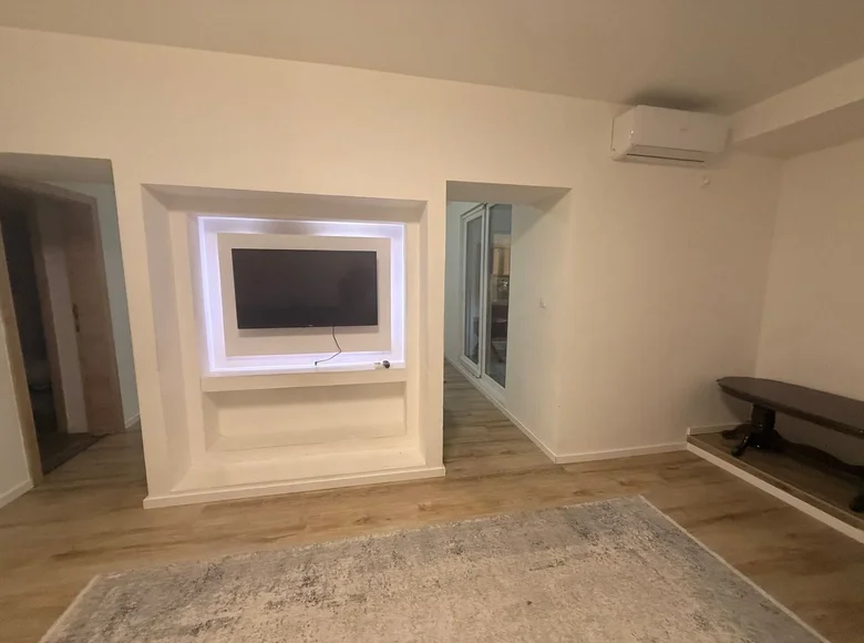 2 bedroom apartment 76 m² in Podgorica, Montenegro