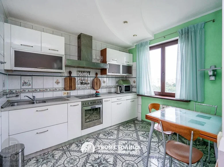 Квартира 3 комнаты 108 м² в Минске, Беларусь