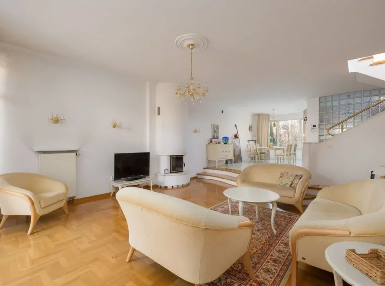 House 242 m² Warsaw, Poland