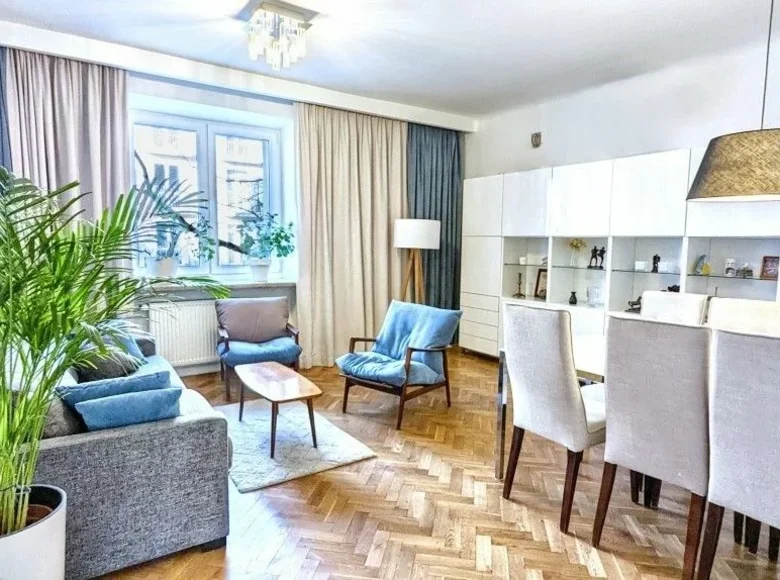 Mieszkanie 3 pokoi 64 m² Warszawa, Polska