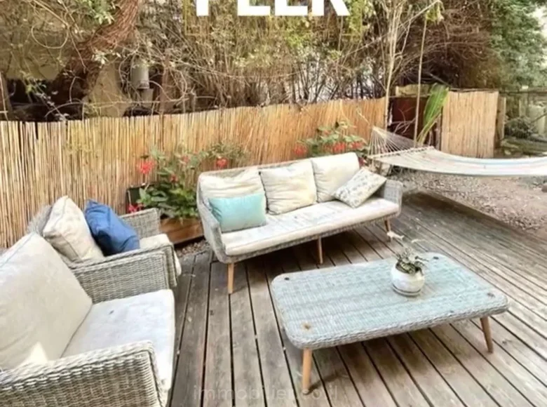 Квартира 3 комнаты 70 м² Тель-Авив, Израиль