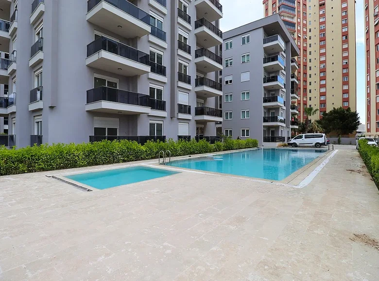 Mieszkanie 3 pokoi 94 m² Aksu, Turcja