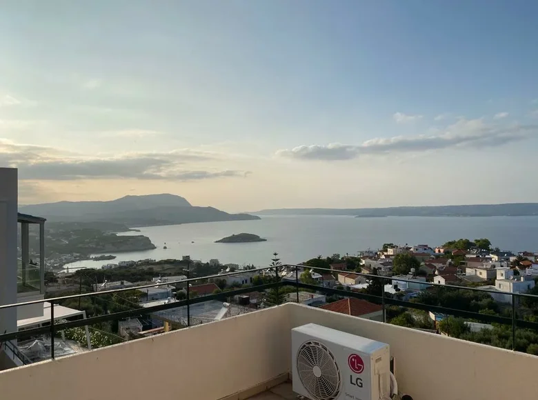 Commercial property 700 m² in Αlmyrida, Greece