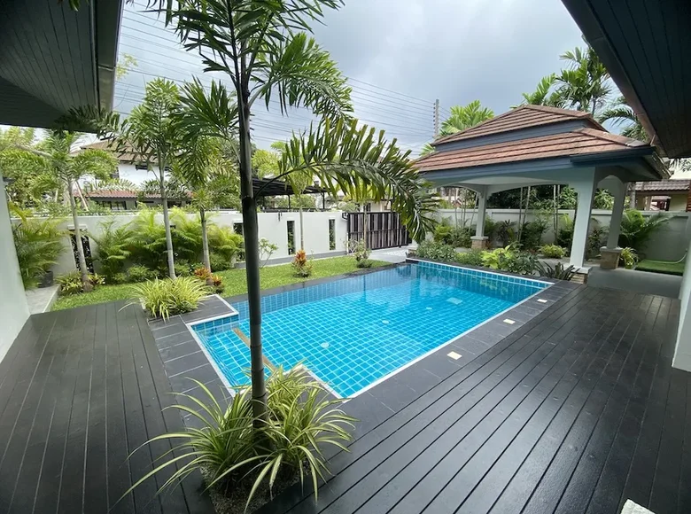 4 bedroom Villa 220 m² Khao Chi Chan, Thailand