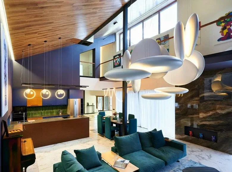 Коттедж 610 м² Марьяливо, Беларусь