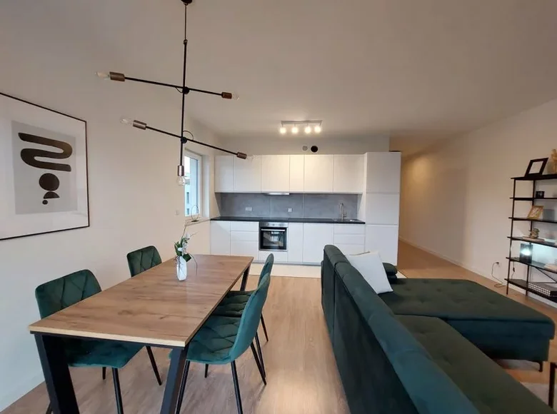 2 bedroom apartment 68 m² Lodz, Poland