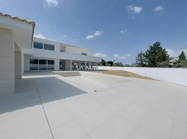 5 bedroom house 803 m² in Strovolos, Cyprus