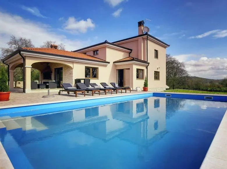 4 bedroom house 400 m² Grad Rovinj, Croatia