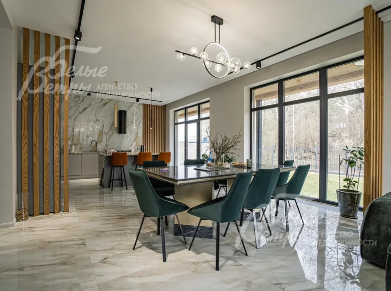 Дом 7 комнат 316 м² район Коммунарка, Россия