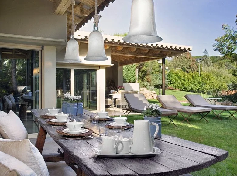 villa de 5 dormitorios 688 m² Vallromanes, Španjolska