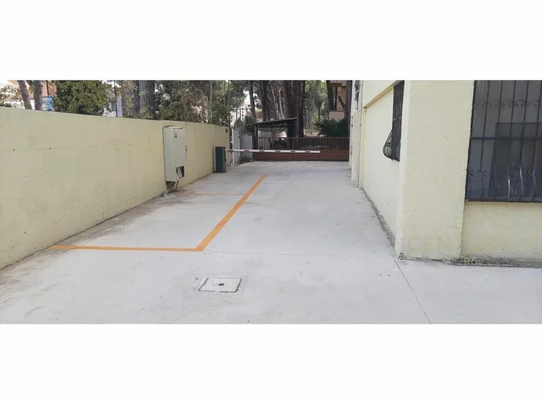 Mieszkanie 54 m² Golem, Albania