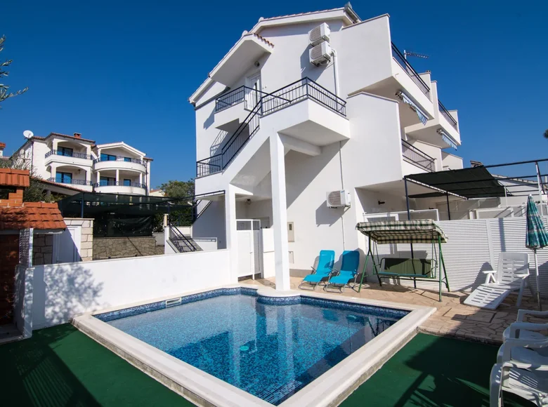 Villa de 7 dormitorios 270 m² Croacia, Croacia