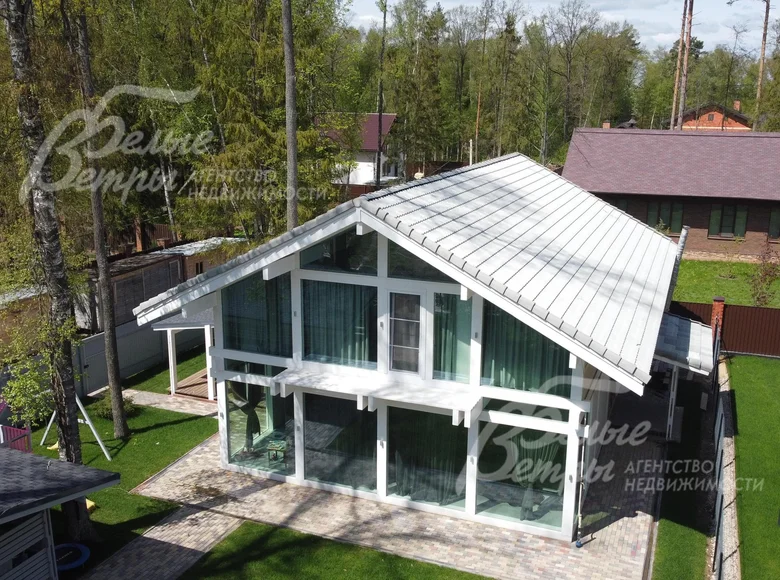 Дом 5 комнат 230 м² район Троицк, Россия