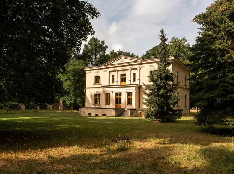 8 room house 1 m² Konstancin Jeziorna, Poland