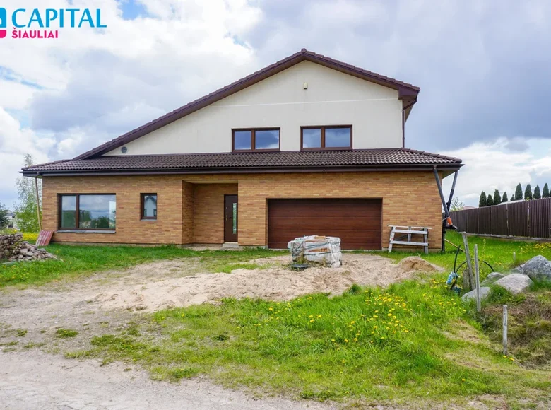 Casa 260 m² Aukstelke, Lituania